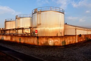 Read more about the article Aboveground Storage Tanks: Industry Solution for Storage Needs